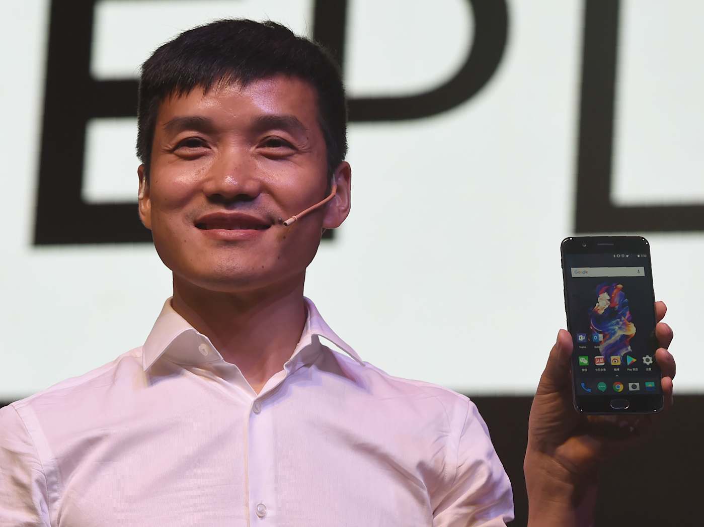 Taiwan issues arrest warrant for Pete Lau, CEO of OnePlus