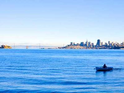 GroundedPlanBench: Spatially grounded long-horizon task planning for robot manipulation